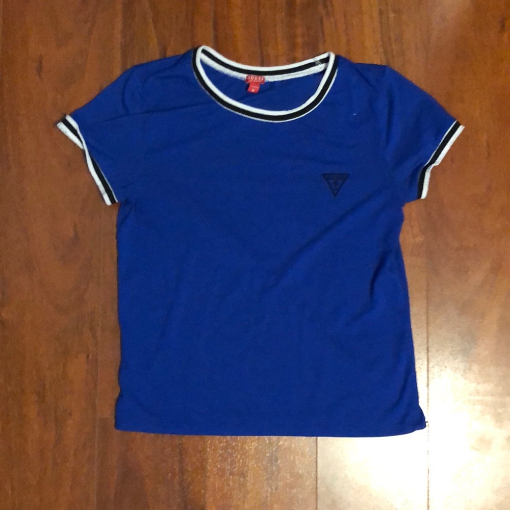 Womens Guess shirt